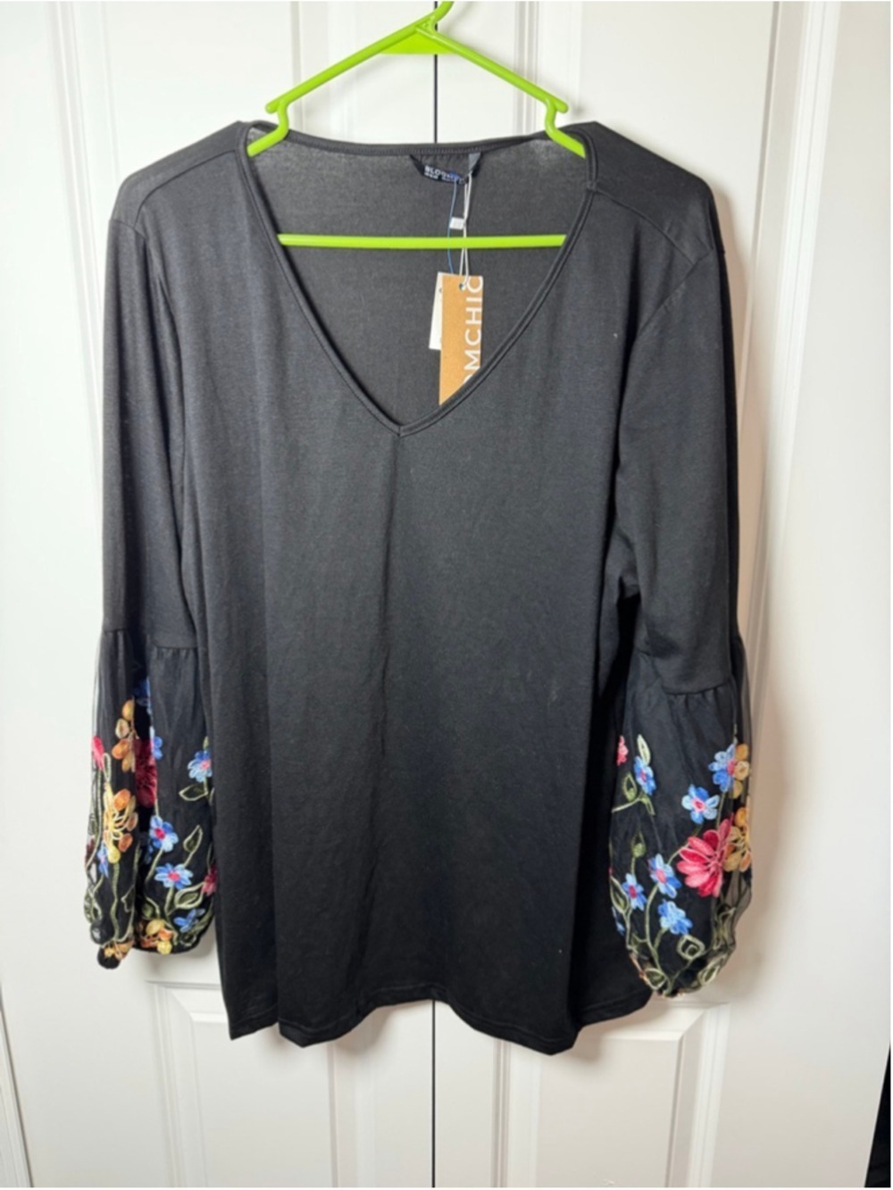 BLOOMCHIC Black Multicolor Floral Long Sleeve Tee Plus Size 18